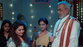 Lakshmi Raave Maa Intiki S01 E15 9th January 2026