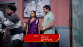 Podarillu S01 E28 Mahalakshmi in a Fix