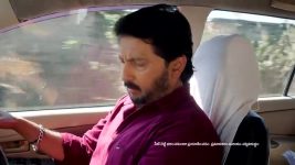Nuvvu Leka Nenu Lenu S01 E07 Radha Rushes to Rama Chandra's Aid