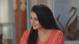 Tharala Tar Mag S01 E1046 Priya Throws Away Sayali's Food