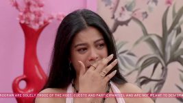 Engaged Roka Ya Dhoka S02 E08 Kirti and Mannat Lock Horns