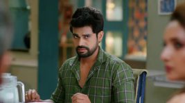 Lapandav (Star Pravah) S01 E125 Manaswini Faces Company Crisis