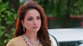 Lapandav (Star Pravah) S01 E144 Sakhi Faces Suspicions