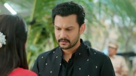 Nashibvan (Star Pravah) S01 E101 Vasanti Prevents Candle Attack