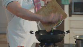 Tharala Tar Mag S01 E1066 Priya Exposes Sachin