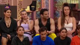 The 50 S01 E04 Brains and Brawls