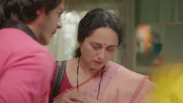 Tu Hi Re Majha Mitwa (Star Pravah) S01 E388 Ishwari's Sudden Discovery