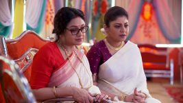 Chirosakha (Star Jalsha) S01 E396 Jagyaseni Crosses the Line
