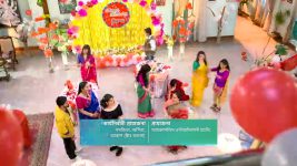 Milon Hobe Koto Dine S01 E102 Gora Embraces the Surprise