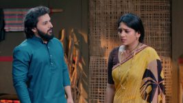 Halad Rusali Kunku Hasala (Star Pravah) S01 E226 Will Krushna Take on Sulochana?