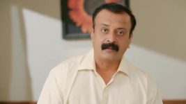 Nashibvan (Star Pravah) S01 E136 Prabhas Guards the Heir's Secret