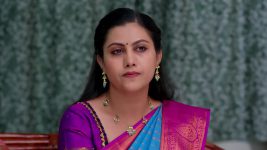 Podarillu S01 E90 Mahalakshmi Loses Her Temper