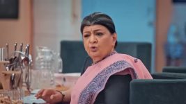 Kyunki Rishton Ke Bhi Roop Badalte Hain S01 E40 Angad Reassures Vrinda