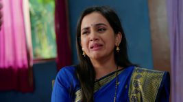 Nashibvan (Star Pravah) S01 E160 Will Girija Sign the Divorce?