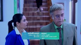 Professor Bidya Banerjee S01 E147 Rajdeb's Protective Stance
