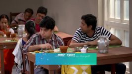 Pratigga S01 E27 Swarnalata Left Heartbroken