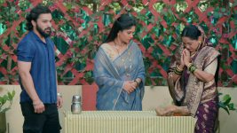 Halad Rusali Kunku Hasala (Star Pravah) S01 E292 Krushna Forgives Sulochana Halad Rusali Kunku Hasala (Star Pravah) S01 E292 Krushna Forgives Sulochana