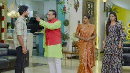 Karthika Deepam S02 E681 Karthik's Request Angers Shivanarayana Karthika Deepam S02 E681 Karthik's Request Angers Shivanarayana