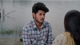 Podarillu S01 E107 Chakri Seeks Madhava's Help
