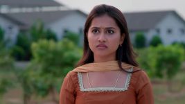 Podarillu S01 E109 Aadi, Chakri's Conflict