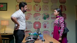 Podarillu S01 E118 Mahalakshmi Confronts Bhushan