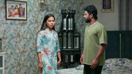Podarillu S01 E124 Chakri Feels Delighted