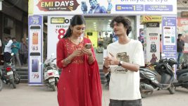 Bai Tuza Ashirwad S01 E64 Avani Purchases a New SIM Card Bai Tuza Ashirwad S01 E64 Avani Purchases a New SIM Card