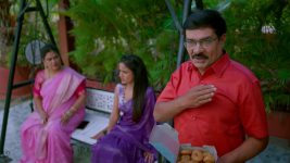 Brahma Mudi S01 E1071 Sheshu Infuriates Rekha