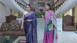 Intinti Ramayanam (Star Maa) S01 E622 Avani Reprimands Pallavi Intinti Ramayanam (Star Maa) S01 E622 Avani Reprimands Pallavi