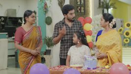 Karthika Deepam S02 E687 Sumithra Moved by Deepa's Gift Karthika Deepam S02 E687 Sumithra Moved by Deepa's Gift