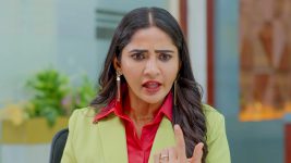 Karthika Deepam S02 E692 Jyotsna, Suraj Lock Horns Karthika Deepam S02 E692 Jyotsna, Suraj Lock Horns