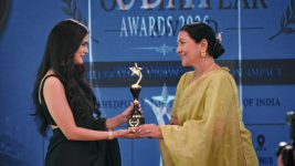 Kyunki Rishton Ke Bhi Roop Badalte Hain S01 E82 Vrinda Wins a Prestigious Award