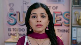 Lapandav (Star Pravah) S01 E236 Sakhi's Struggles to Find a Job