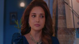 Lapandav (Star Pravah) S01 E261 Manaswini Implements Her Plot