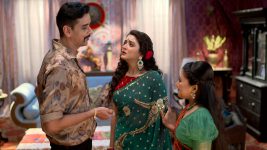 Lokkhi Jhanpi (Star Jalsha) S01 E330 Kangshabati in Pappu's Trap