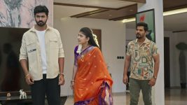 Nuvvu Leka Nenu Lenu S01 E145 Radha Confronts Vikram