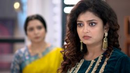 Pratigga S01 E80 Jhumki Evades Manali