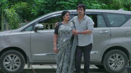 Saptapadi (Star Maa) S01 E239 Aravind Rescues Shoba