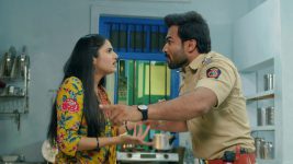 Yed Lagla Premach (Star Pravah) S01 E697 Raaya Faces a Threat to Manjiri Yed Lagla Premach (Star Pravah) S01 E697 Raaya Faces a Threat to Manjiri