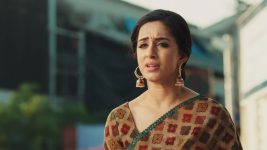 Yeh Hai Chahatein S04 E145 Nayantara Encounters Samrat