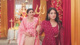 Yeh Hai Chahatein S04 E312 Kaashvi Fights Nitya's Goons