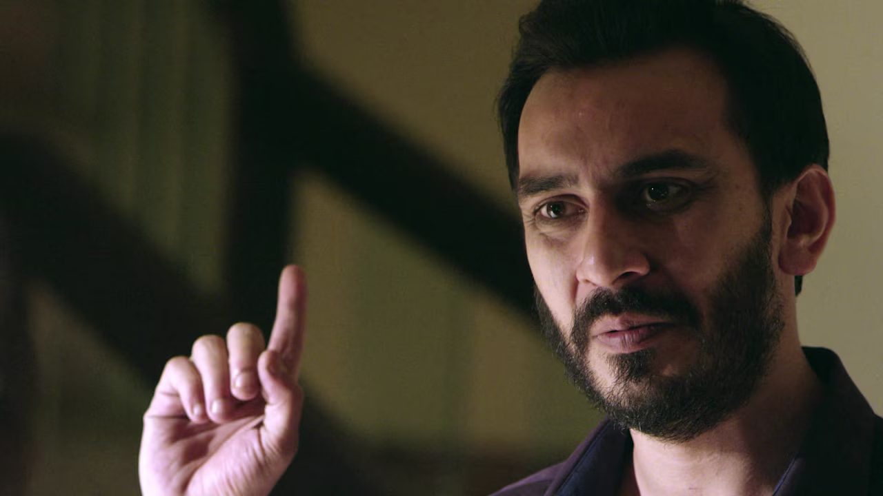 24: India S02 E03 Day 2: 12:00 p.m. – 1:00 p.m.