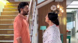 Babli Sundori (Star Jalsha) S01 E55 Binayak Fumes at Nandita