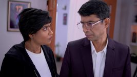 Ghurni (Star Jalsha) S01 E65 Jhumpa Advises Rajat