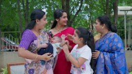Intinti Ramayanam (Star Maa) S01 E648 Shreya Is Grateful for Avani Intinti Ramayanam (Star Maa) S01 E648 Shreya Is Grateful for Avani