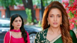 Lapandav (Star Pravah) S01 E285 Sakhi Fails To Recognise Tejaswini