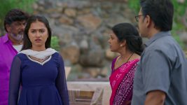 Podarillu S01 E153 Mahalakshmi Boldly Confronts Varalu
