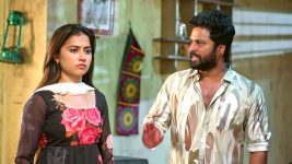 Podarillu S01 E156 Mahalakshmi Fumes at Narayana