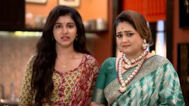 Pratigga S01 E85 Chhuti Accepts Swarnalata's Dare