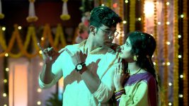 Pratigga S01 E89 Chhuti, Abhimanyu Win Hearts